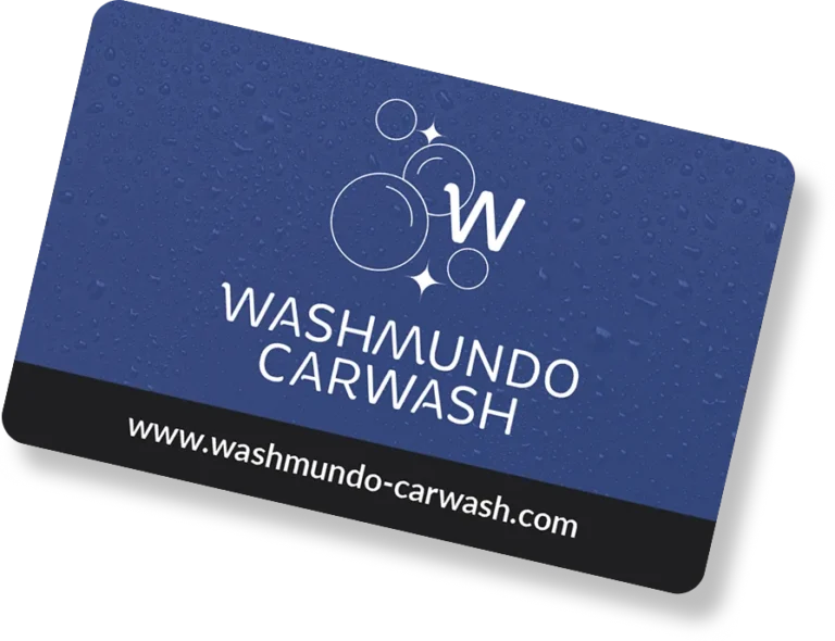 Blauwe klantenkaart van Washmundo Carwash met bubbels en webadres.